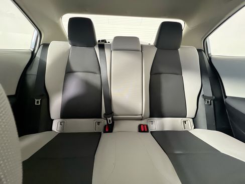 Used 2026 Toyota Corolla LE FWD image 31