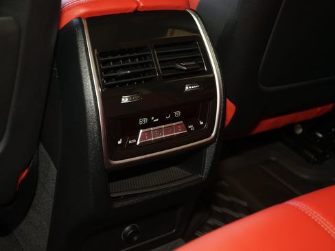 Used 2022 BMW X5 M w/ Executive Package AWD/4WD image 21