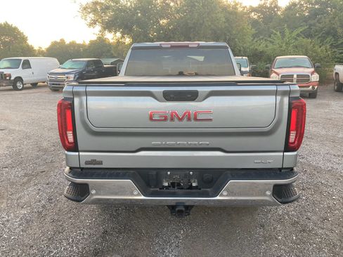 Used 2024 GMC Sierra 1500 SLT w/ SLT Convenience Package AWD/4WD image 7