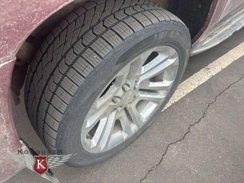 Used 2016 GMC Yukon XL Denali image 11