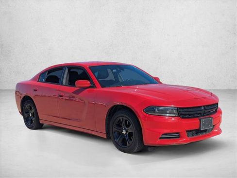 Used 2022 Dodge Charger SXT image 3