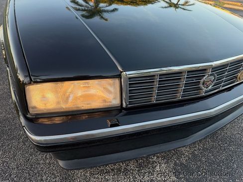 Used 1993 Cadillac Allante image 19