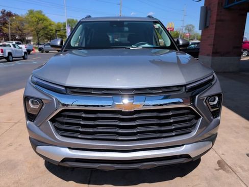Used 2025 Chevrolet TrailBlazer LT AWD/4WD image 10