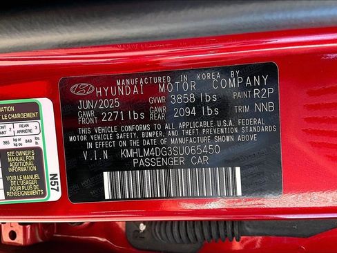 Used 2025 Hyundai Elantra Sport FWD image 21