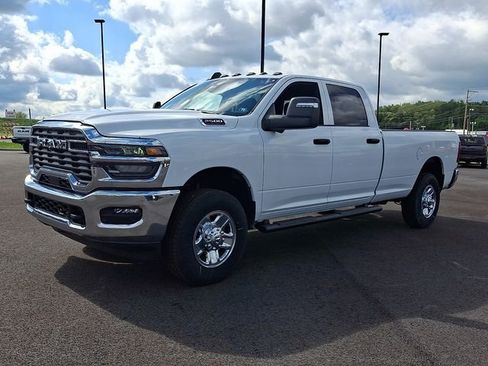 New 2026 RAM 2500 Tradesman AWD/4WD image 2