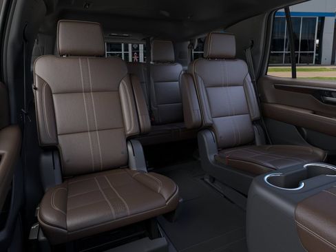 New 2026 Chevrolet Tahoe High Country AWD/4WD image 17