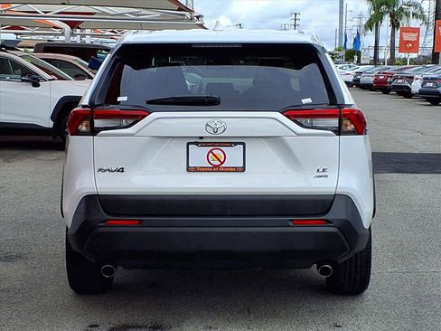 Certified 2025 Toyota RAV4 LE image 5