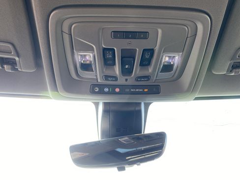 Used 2021 GMC Sierra 3500 Denali w/ Denali Ultimate Package image 28