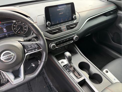 Used 2021 Nissan Altima 2.5 SR w/ SR Premium Package FWD image 15