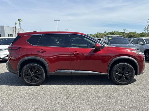 Certified 2021 Nissan Rogue SV FWD image 2