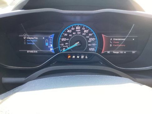 Used 2017 Ford C-MAX Energi Titanium FWD image 18