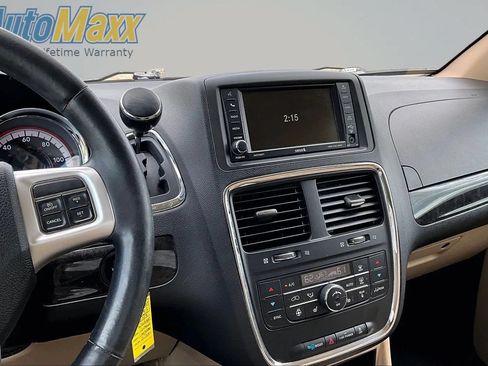 Used 2013 Dodge Grand Caravan Crew w/ Driver Convenience Group FWD image 9