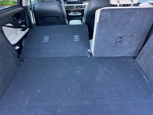 Used 2025 Lincoln Corsair Grand Touring w/ Equipment Group 301A image 15