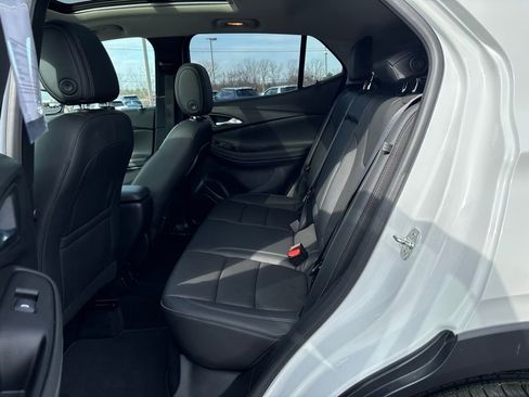 Used 2021 Buick Encore GX Essence w/ Experience Buick Package image 18