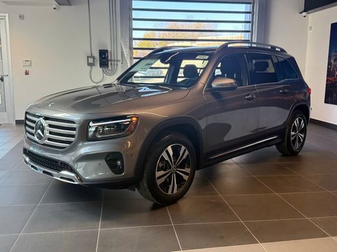 New 2026 Mercedes-Benz GLB 250 4MATIC image 3