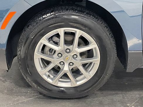 Used 2024 Chevrolet Equinox LS AWD/4WD image 16
