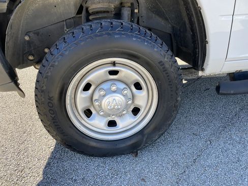 Used 2018 RAM 2500 Tradesman image 44