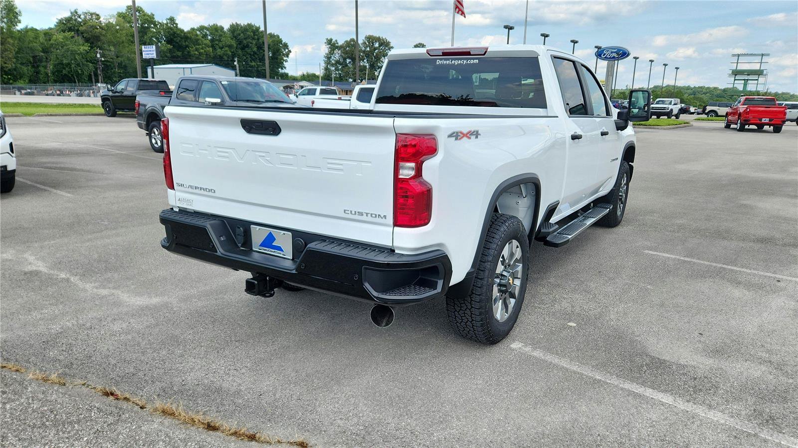 New 2026 Chevrolet Silverado 2500 Custom w/ Custom Value Package AWD/4WD image 2