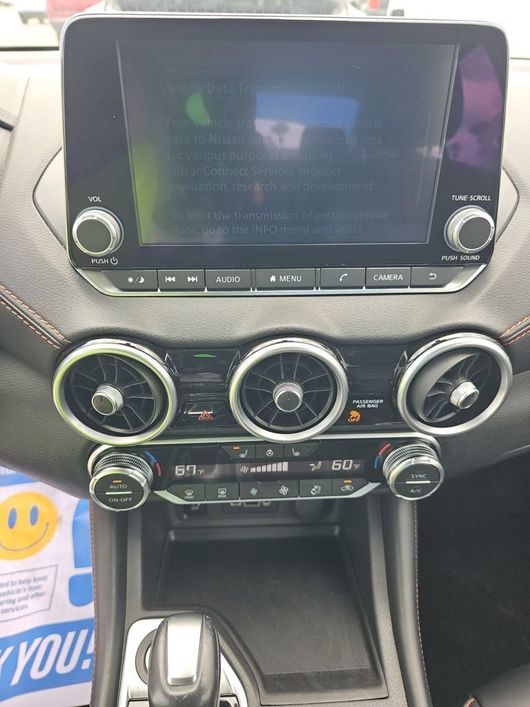 Used 2025 Nissan Sentra SR w/ SR Premium Package FWD image 32
