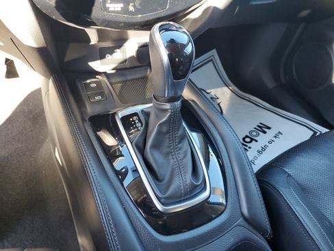 Certified 2020 Nissan Rogue SL image 25