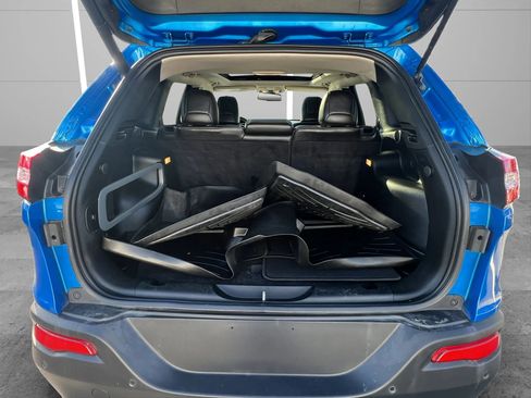 Used 2018 Jeep Cherokee Limited w/ High Altitude Package image 25