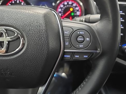 Used 2018 Toyota Camry XSE image 21