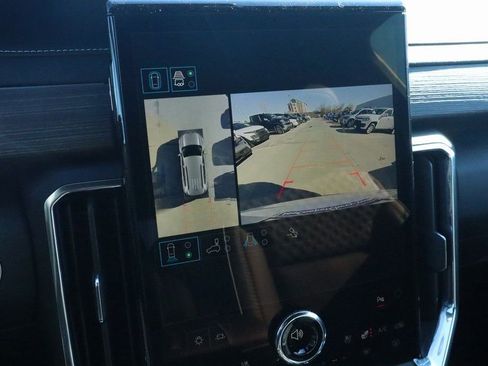 New 2026 GMC Acadia Denali w/ Super Cruise Package image 7