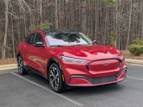 Used 2022 Ford Mustang Mach-E Premium image 2