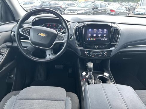 Used 2021 Chevrolet Traverse LT FWD image 20