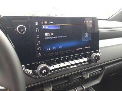 Used 2025 Chevrolet Colorado LT RWD image 19