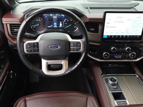 Used 2024 Ford Expedition Limited RWD image 11