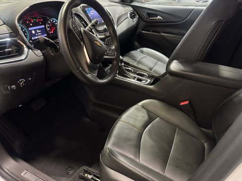 Used 2022 Chevrolet Equinox Premier image 9