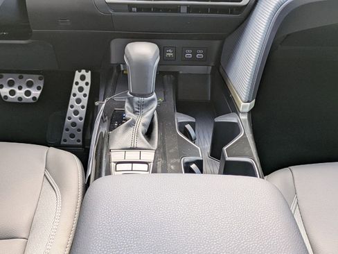 New 2026 Toyota Camry SE FWD image 17