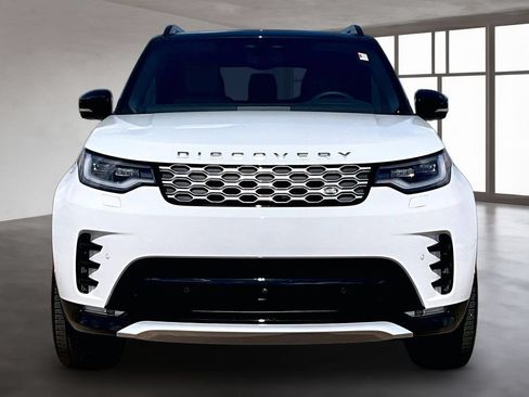 Certified 2026 Land Rover Discovery Limited Edition AWD/4WD image 3