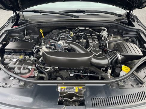 Used 2024 Dodge Durango GT image 18