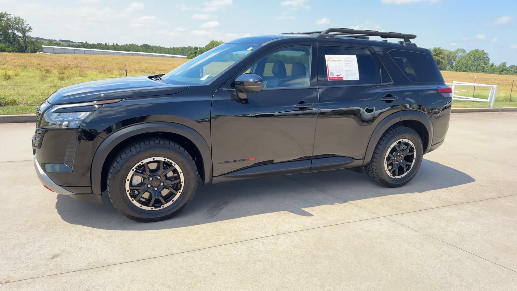Used 2026 Nissan Pathfinder Rock Creek AWD/4WD image 4