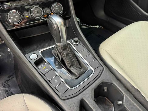 Used 2019 Volkswagen Jetta R-Line image 19