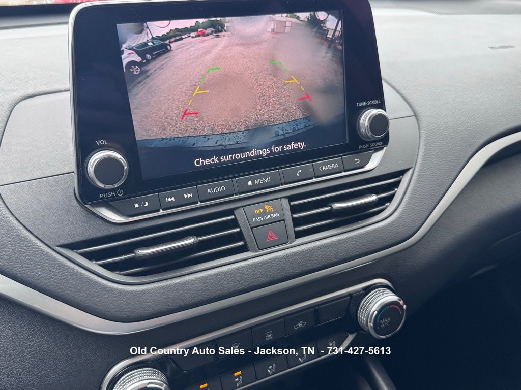 Used 2022 Nissan Altima 2.5 SV FWD image 25