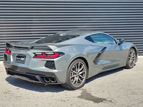 Used 2024 Chevrolet Corvette Stingray Preferred Cpe w/ Z51 Performance Package RWD image 7