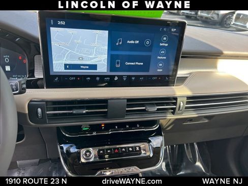 Certified 2023 Lincoln Corsair STANDARD image 15