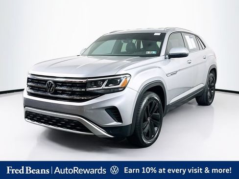 Used 2023 Volkswagen Atlas Cross Sport SE w/ Black Wheel Package AWD/4WD image 3