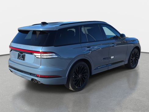 New 2026 Lincoln Aviator Reserve image 5
