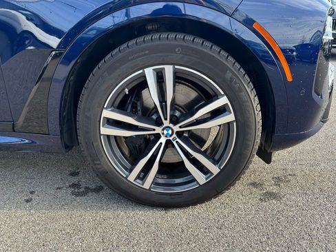 Used 2025 BMW X7 M60i AWD/4WD image 40