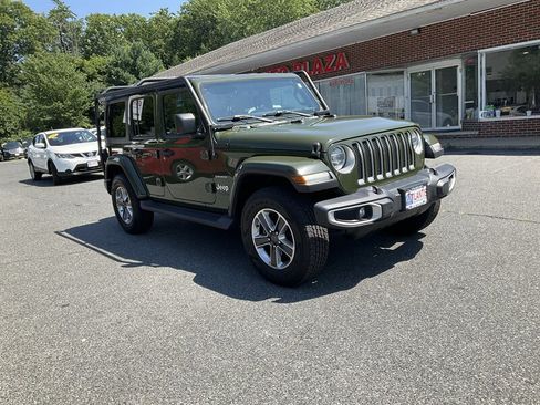 Used 2021 Jeep Wrangler Unlimited Sahara AWD/4WD image 3