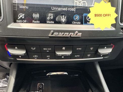 Used 2018 Maserati Levante AWD/4WD image 22