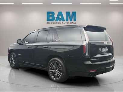 Used 2024 Cadillac Escalade V