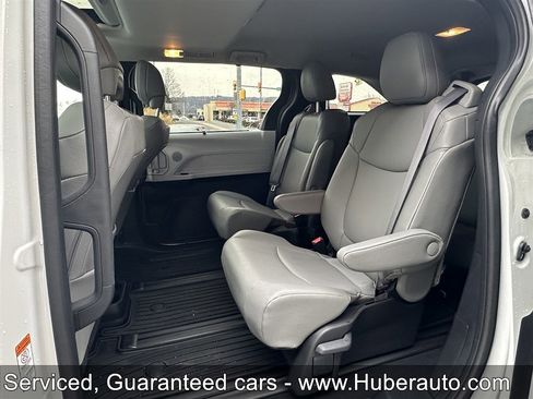 Used 2025 Toyota Sienna XLE w/ XLE Plus Package AWD/4WD image 12