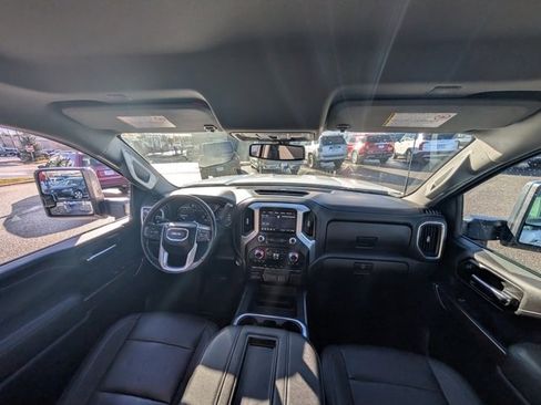 Used 2022 GMC Sierra 2500 SLT image 36