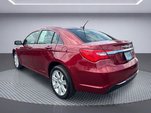 Used 2013 Chrysler 200 LX FWD image 4