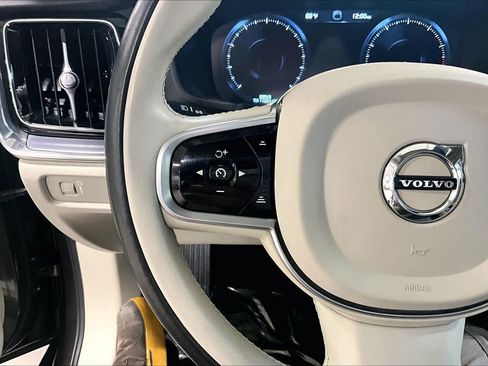 Used 2020 Volvo V60 T5 Cross Country AWD/4WD image 23